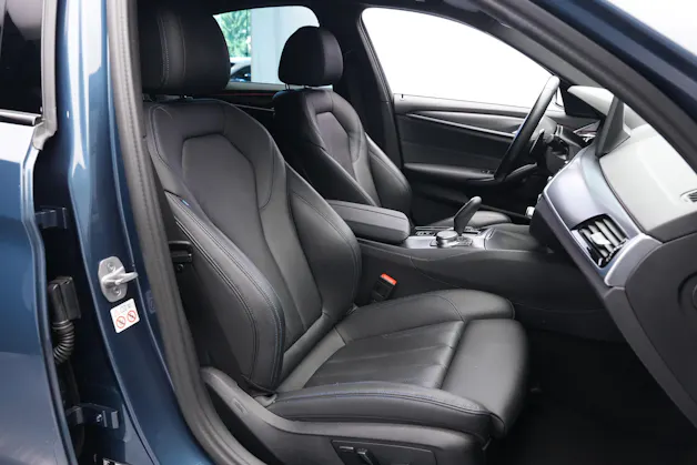 BMW 530i xDrive 48V M Sport Steptronic *Anhängerkupplung*