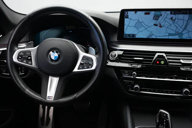 BMW 530i xDrive 48V M Sport Steptronic *Anhängerkupplung*