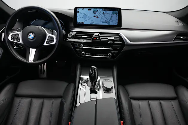 BMW 530i xDrive 48V M Sport Steptronic *Anhängerkupplung*