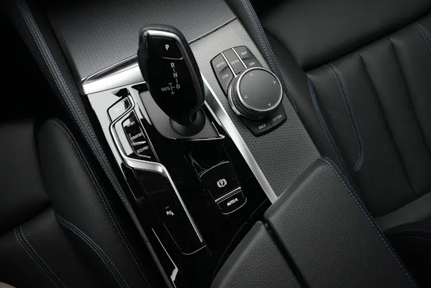 BMW 530i xDrive 48V M Sport Steptronic *Anhängerkupplung*