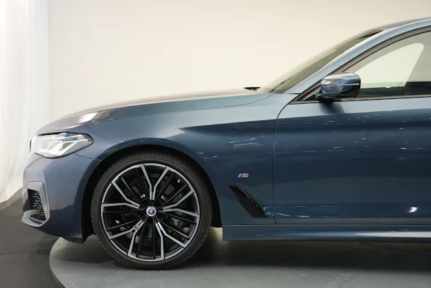 BMW 530i xDrive 48V M Sport Steptronic *Anhängerkupplung*