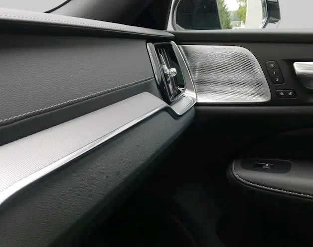 VOLVO V60 2.0 T6 TE Ultra Dark eAWD