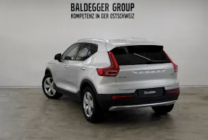 VOLVO XC40 2.0 D4 Momentum AWD