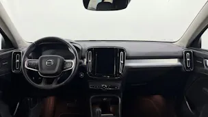 VOLVO XC40 2.0 D4 Momentum AWD