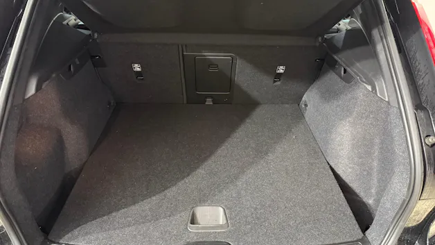VOLVO XC40 P6 Core
