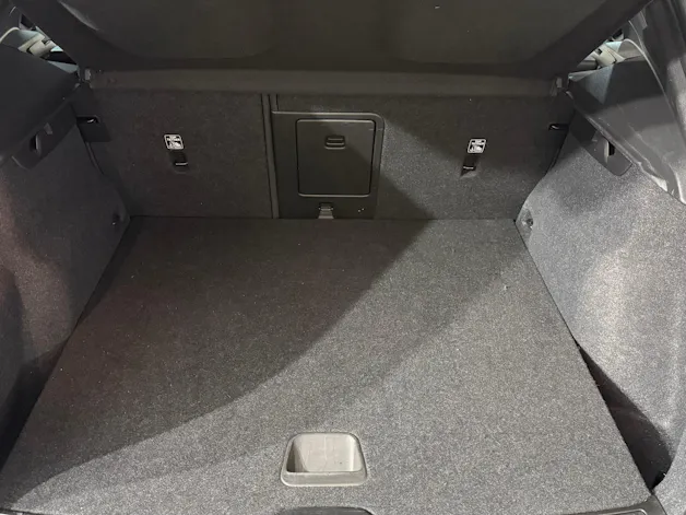 VOLVO XC40 P6 Core