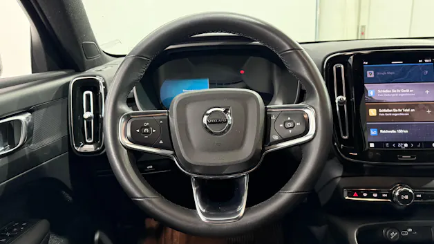 VOLVO XC40 P6 Core