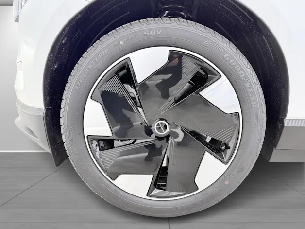 VOLVO EX 30 E60 Twin Plus Performance