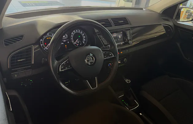 SKODA Fabia 1.4 TSI R5 DSG