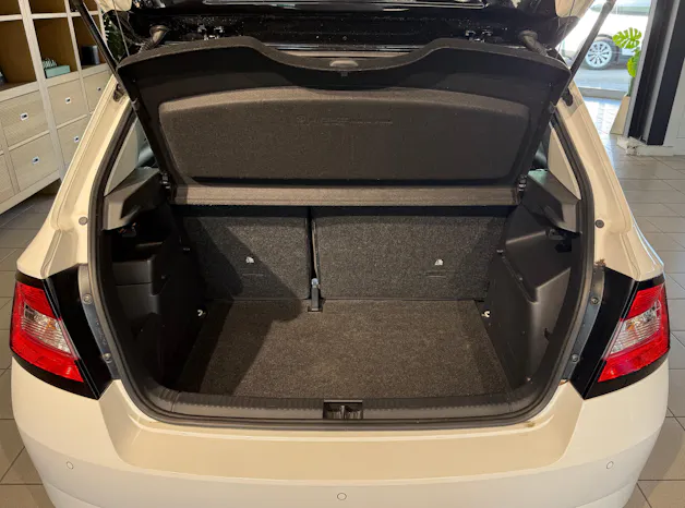 SKODA Fabia 1.4 TSI R5 DSG