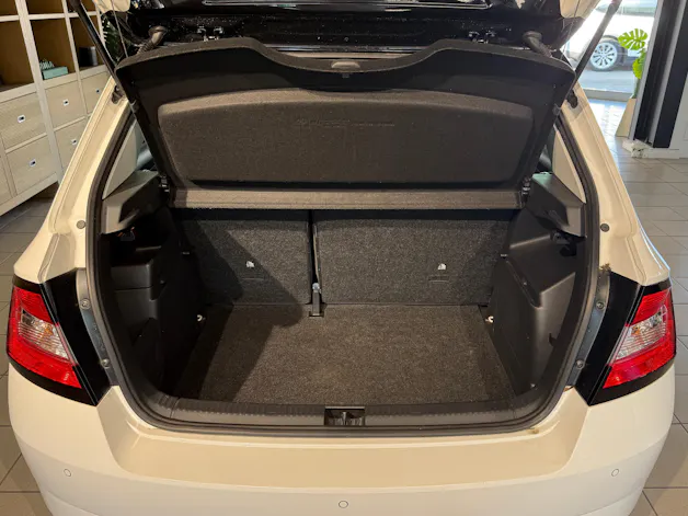 SKODA Fabia 1.4 TSI R5 DSG