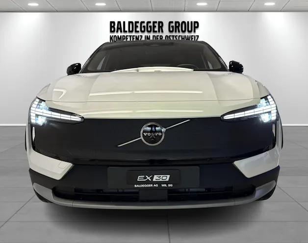 VOLVO EX 30 CC E60 Twin Performance A