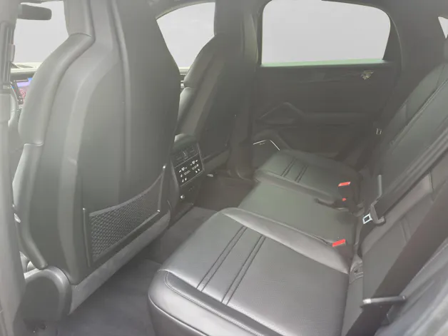 PORSCHE Cayenne Coupé GTS Tiptronic