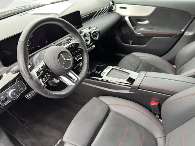 MERCEDES-BENZ A AMG 35 4Matic 8G-DCT Night