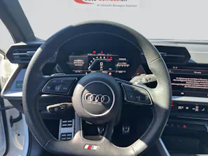 AUDI S3 Limousine 2.0 TFSI quattro S-tronic Black Edition