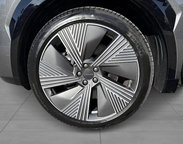 Lynk & Co 08