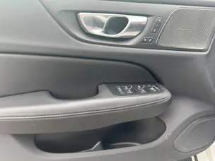 VOLVO V60 B4 Benzin Mild Hybrid Plus Dark DCT