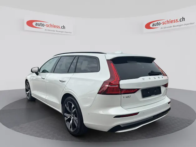 VOLVO V60 B4 Benzin Mild Hybrid Plus Dark DCT