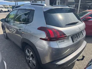 PEUGEOT 2008 1.2 PureTech Allure EAT6