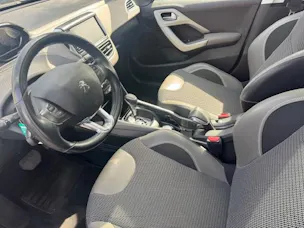 PEUGEOT 2008 1.2 PureTech Allure EAT6