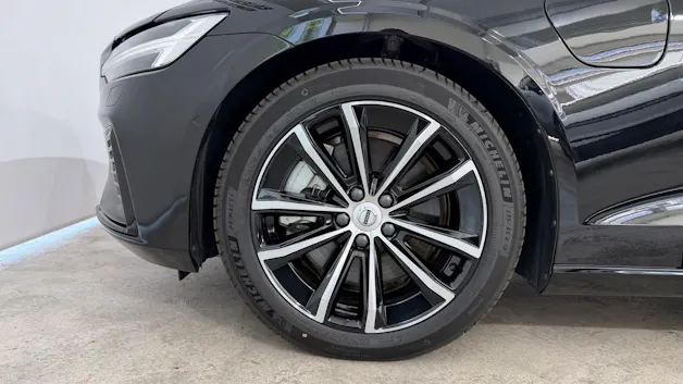 VOLVO V60 2.0 T8 TE Ultra Dark eAWD