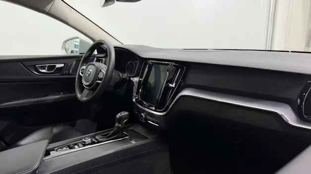 VOLVO V60 2.0 D4 Momentum
