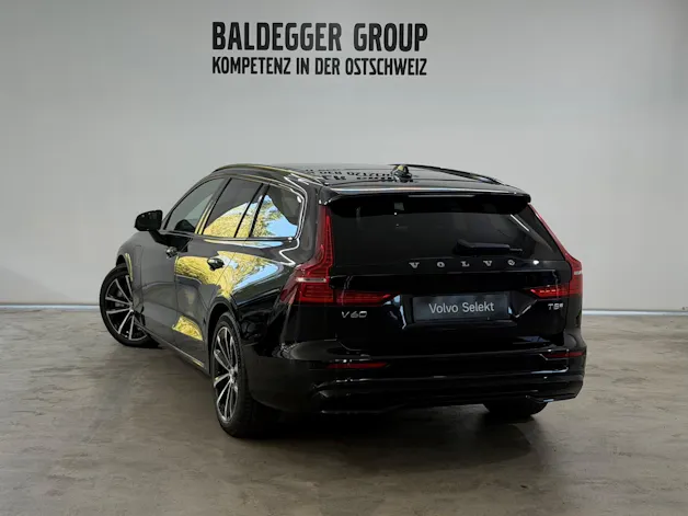 VOLVO V60 2.0 T8 TE Ultra Dark eAWD