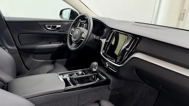 VOLVO V60 2.0 T8 TE Ultra Dark eAWD