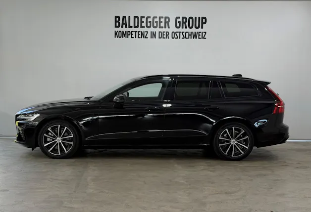 VOLVO V60 2.0 T8 TE Ultra Dark eAWD