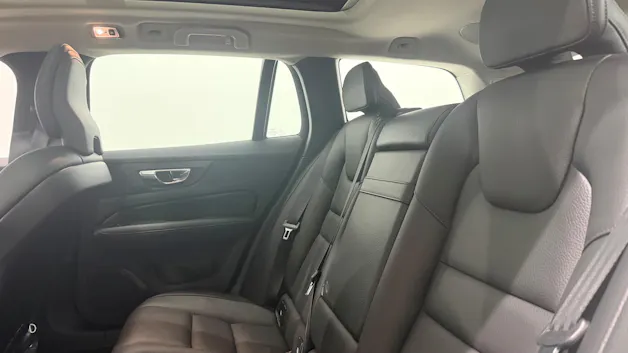 VOLVO V60 2.0 D4 Momentum
