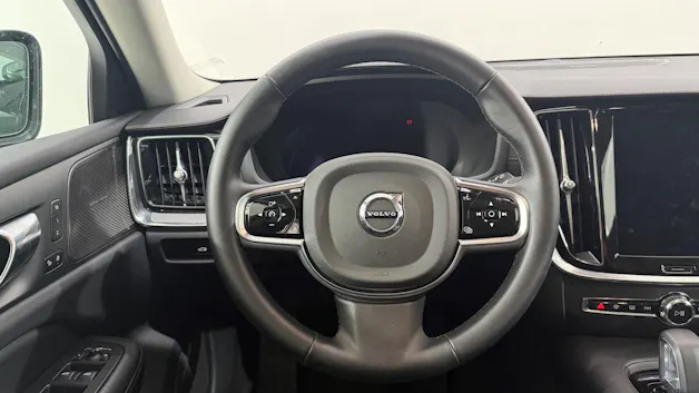 VOLVO V60 2.0 T8 TE Ultra Dark eAWD