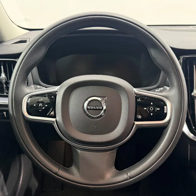 VOLVO V60 2.0 D4 Momentum