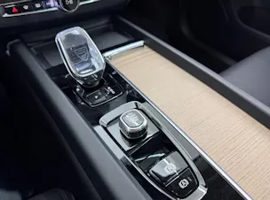VOLVO XC60 2.0 T6 TE Ultra Bright eA