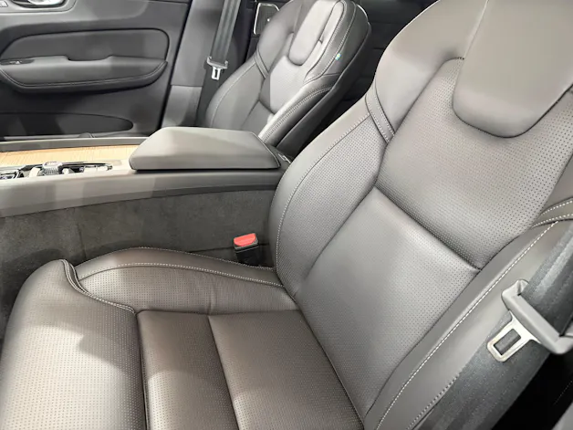 VOLVO XC60 2.0 T6 TE Ultra Bright eA