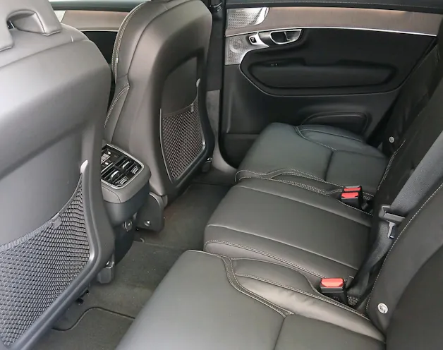 VOLVO XC90 2.0 B5 MH Ultra Dark AWD
