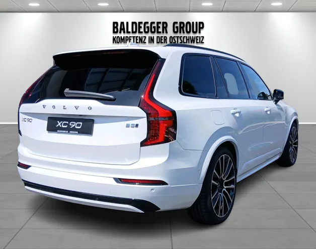 VOLVO XC90 2.0 B5 MH Ultra Dark AWD