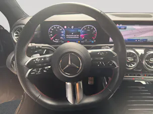 MERCEDES-BENZ A 180 AMG Line 7G-DCT
