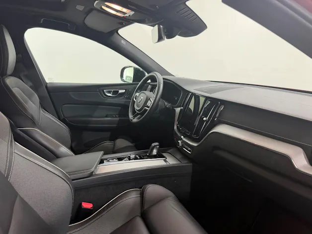 VOLVO XC60 2.0 T6 TE R-Design eAWD