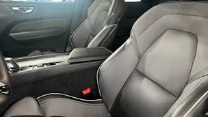 VOLVO XC60 2.0 T6 TE R-Design eAWD