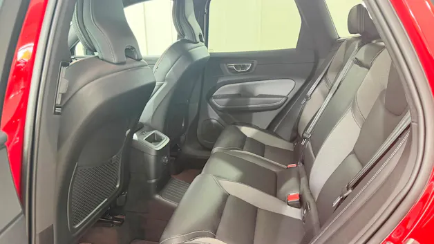VOLVO XC60 2.0 T6 TE R-Design eAWD