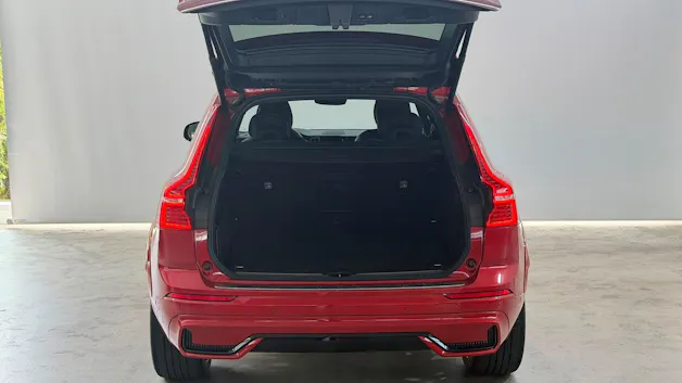 VOLVO XC60 2.0 T6 TE R-Design eAWD