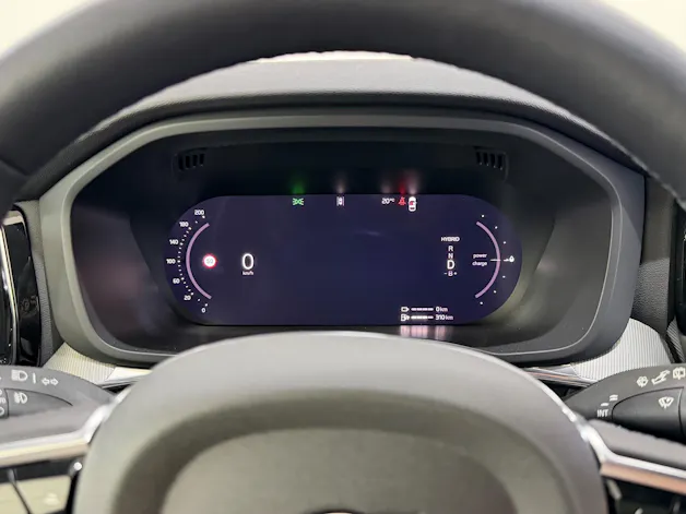 VOLVO XC60 2.0 T6 TE R-Design eAWD