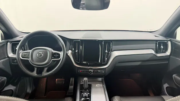 VOLVO XC60 2.0 T6 TE R-Design eAWD