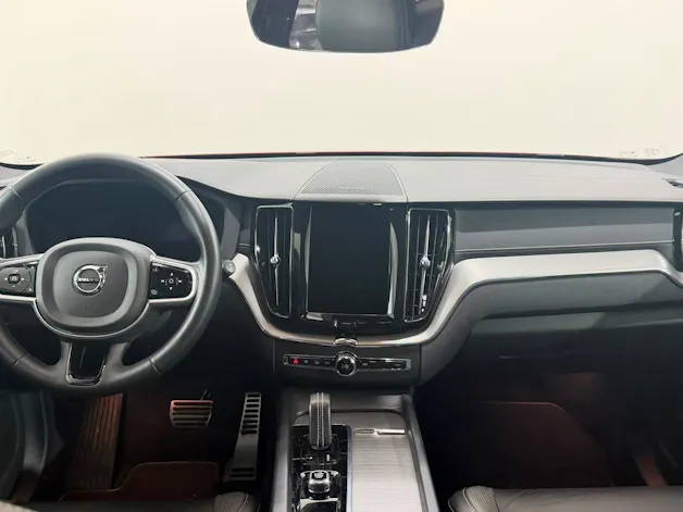 VOLVO XC60 2.0 T6 TE R-Design eAWD