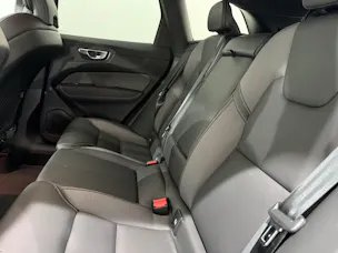 VOLVO XC60 2.0 B4 MH R-Design AWD