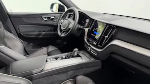 VOLVO XC60 2.0 B4 MH R-Design AWD
