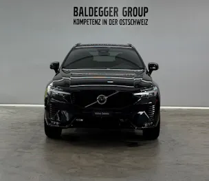 VOLVO XC60 2.0 B4 MH R-Design AWD