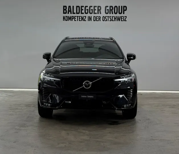 VOLVO XC60 2.0 B4 MH R-Design AWD