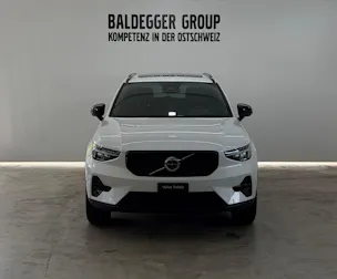 VOLVO XC40 2.0 B3 MH Plus Dark