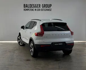 VOLVO XC40 2.0 B3 MH Plus Dark
